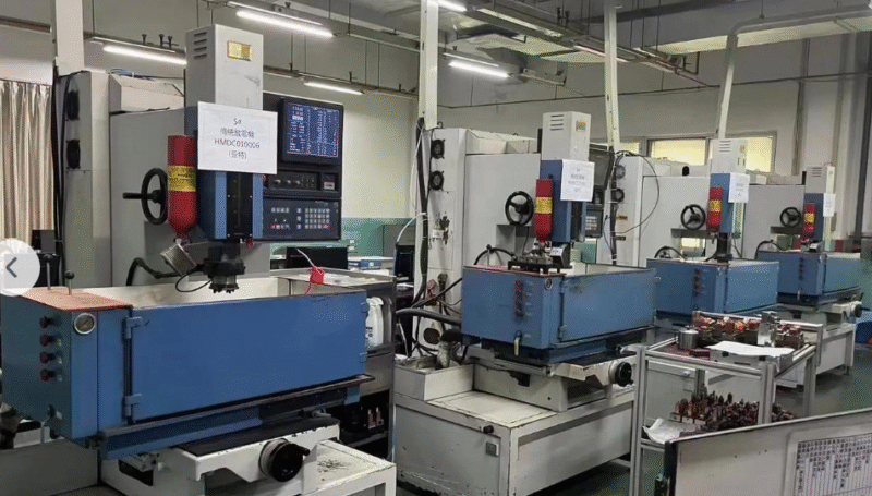 Getting Started and Core Technologies: What is CNC CNC machining? Its working principle, types and core advantages in detail-Dalian Fuhong Machinery Co., Ltd