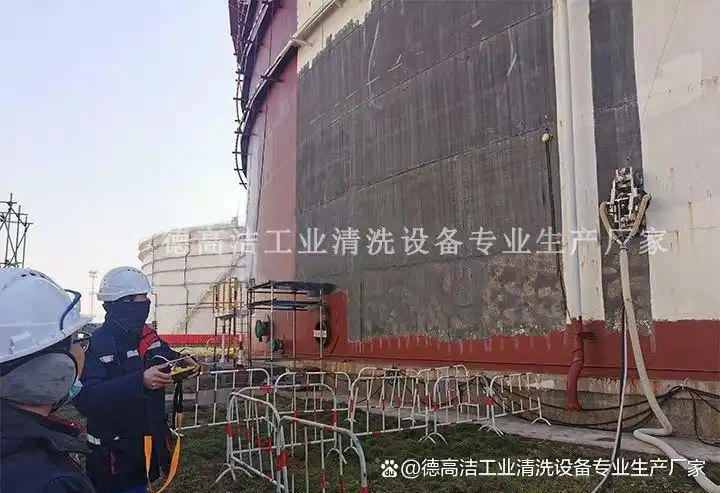 图片[6]-Anti-corrosion Construction Of The Outer Wall Of Vertical Storage Tanks: A Real Case Of Rust Removal And Spraying Construction Of Wall-climbing Robot Storage Tanks-Dalian Fuhong Machinery Co., Ltd