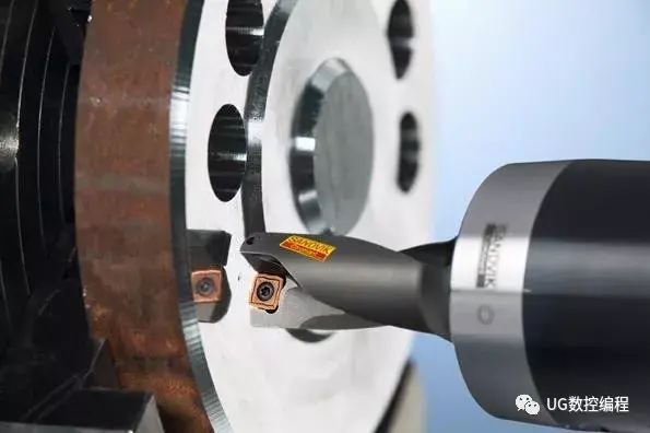 钻削引偏原因_磨削加工操作安全规范_车削加工