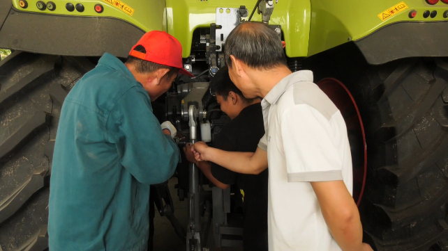 Weifang, A Fixed-point Riveting And Welding Repair Station That Cooperates With Agricultural Machinery Cooperatives: Is Working Hard To Prepare For The "Three Autumn" Production-Dalian Fuhong Machinery Co., Ltd