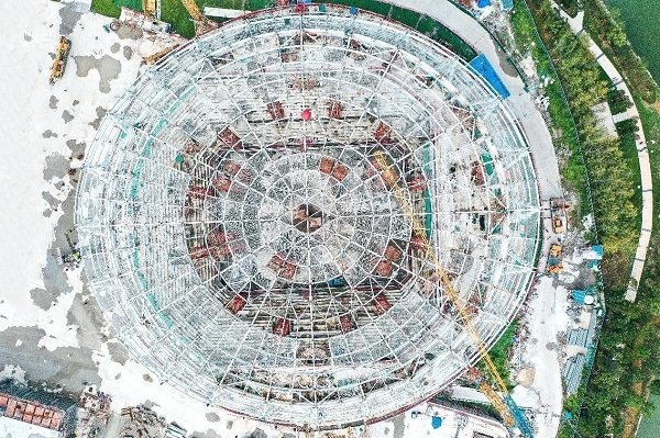 公轨双层不锈钢复合钢板高架桥梁建造关键技术_现代钢结构工程中焊接与铆接的混合应用_大跨度无环索多向张弦穹顶结构建造关键技术