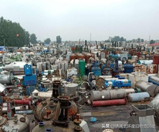 废旧金属回收企业选型指南_直供钢厂回收服务商_如何拆卸重型破碎机进行车间内铆焊大修